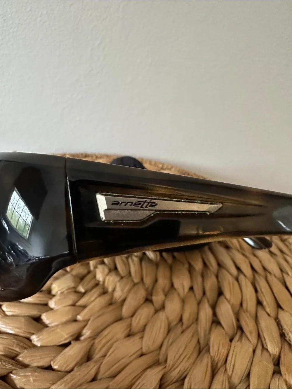 Arnette Polarized Tortoise Shell Wrap Sunglasses & Case Vintage Sport Style